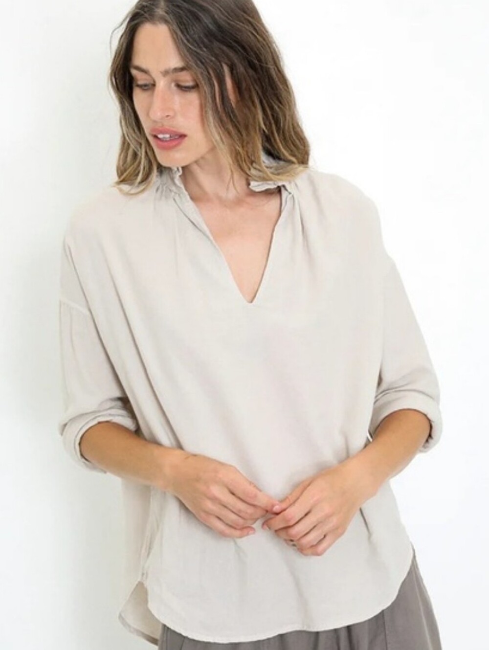 A SHIRT THING Penelope Cabo Shirt Beige Womens Size XS